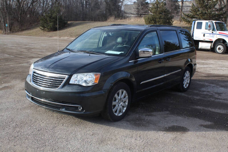 2012 Chrysler Town and Country Touring-L
