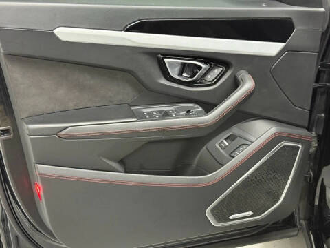 2021 Lamborghini Urus