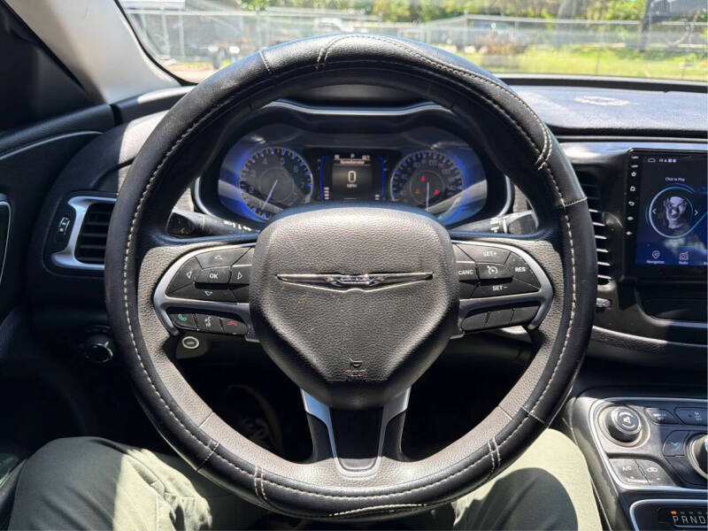 2015 Chrysler 200 Limited
