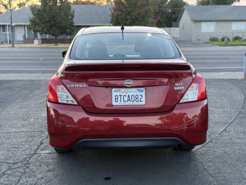 2018 Nissan Versa SV