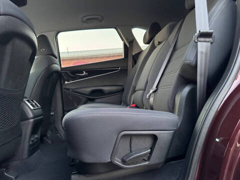 2019 Kia Sorento LX