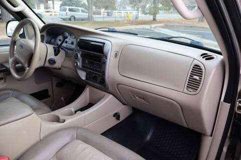 2003 Ford Explorer Sport Trac XLS