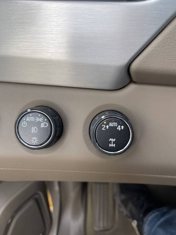 2017 GMC Yukon SLE