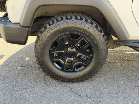 2017 Jeep Wrangler Willys Wheeler W