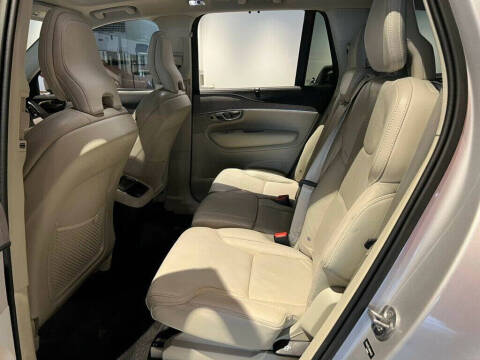 2022 Volvo XC90 T6 Inscription 7-Passenger