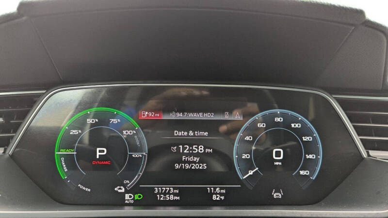 2024 Audi Q8 e-tron quattro Premium