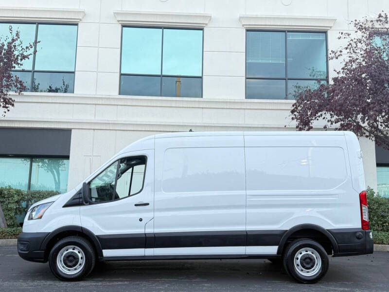 2024 Ford Transit 250