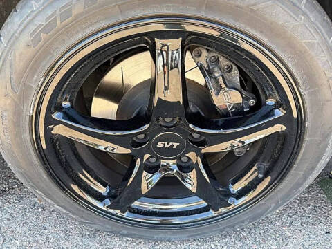 2004 Ford Mustang GT Deluxe