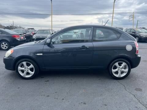 2009 Hyundai Accent for sale at Space & Rocket Auto Sales in Meridianville AL