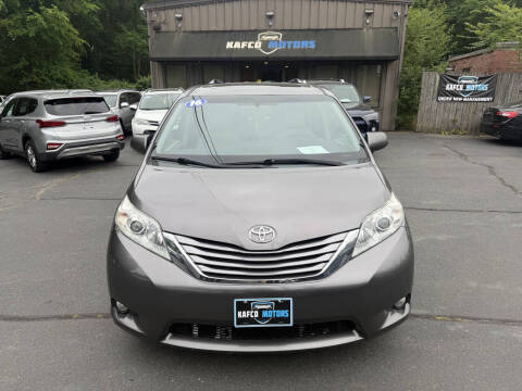 2016 Toyota Sienna XLE 8-Passenger
