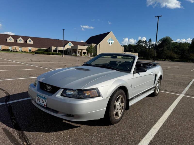 2002 Ford Mustang Deluxe