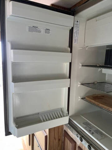 1991 Cascade 10 Ft Truck Camper