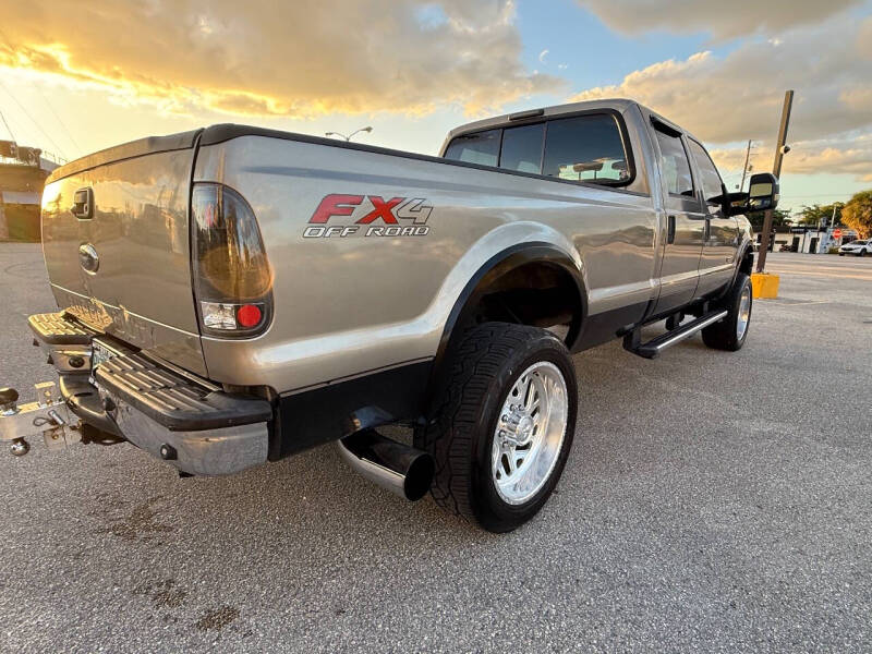 2005 Ford F-350 Super Duty Lariat