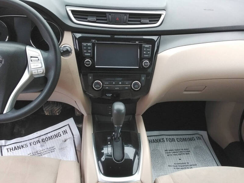 2016 Nissan Rogue SV