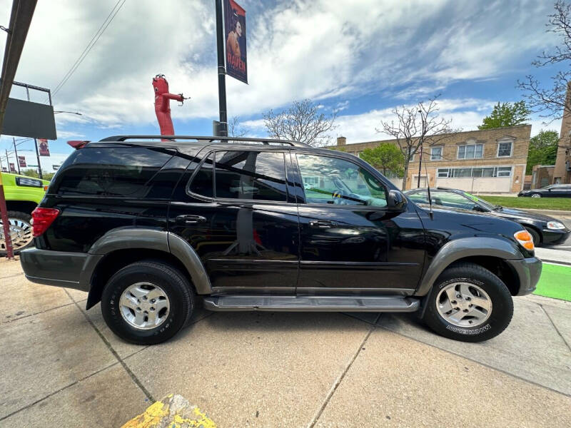 2003 Toyota Sequoia SR5 photo 5