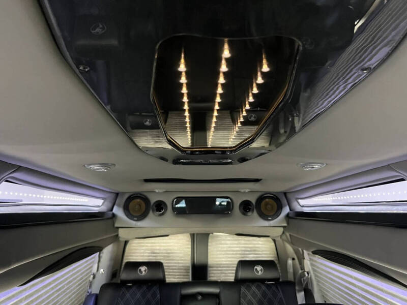 2021 Chevrolet Express LS 3500