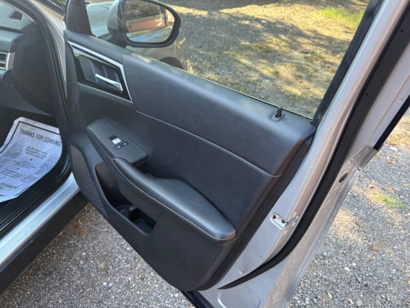 2023 Mitsubishi Outlander SE