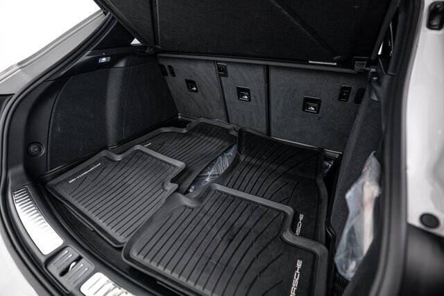 2025 Porsche Macan GTS