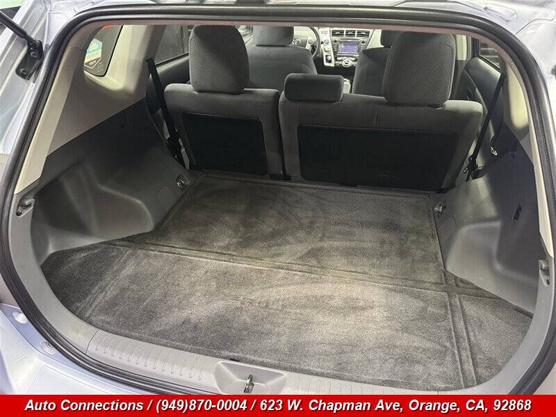 2013 Toyota Prius v Three