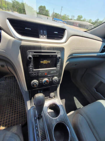 2017 Chevrolet Traverse LT