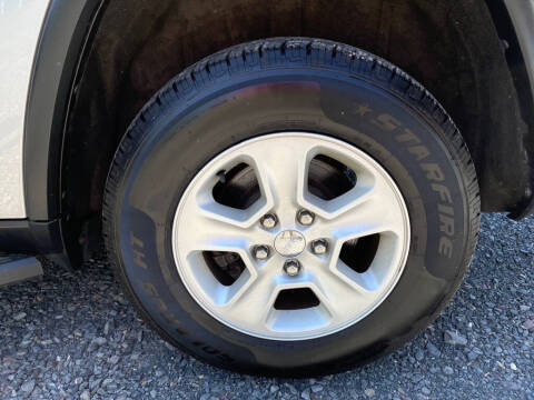 2017 Jeep Grand Cherokee Laredo E