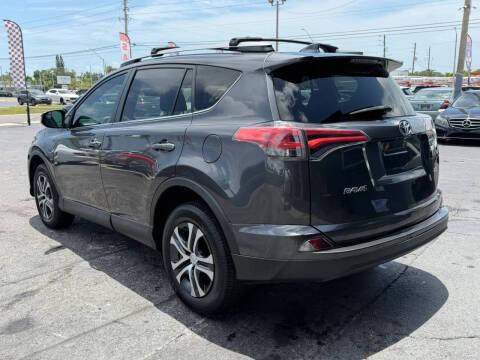 2018 Toyota RAV4 LE