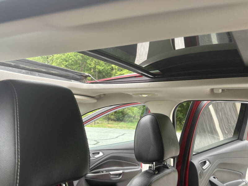 2014 Ford Escape Titanium - Photo 28