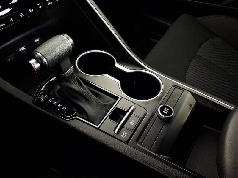 2022 Kia K5