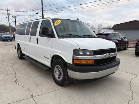 2017 Chevrolet Express LT 3500