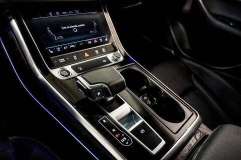 2022 Audi Q8 quattro Premium Plus 55 TFSI