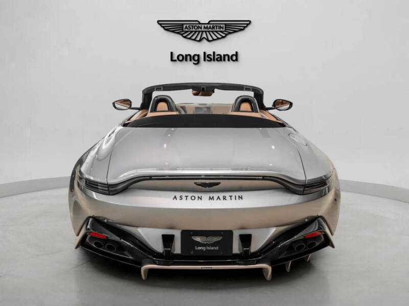 2023 Aston Martin Vantage