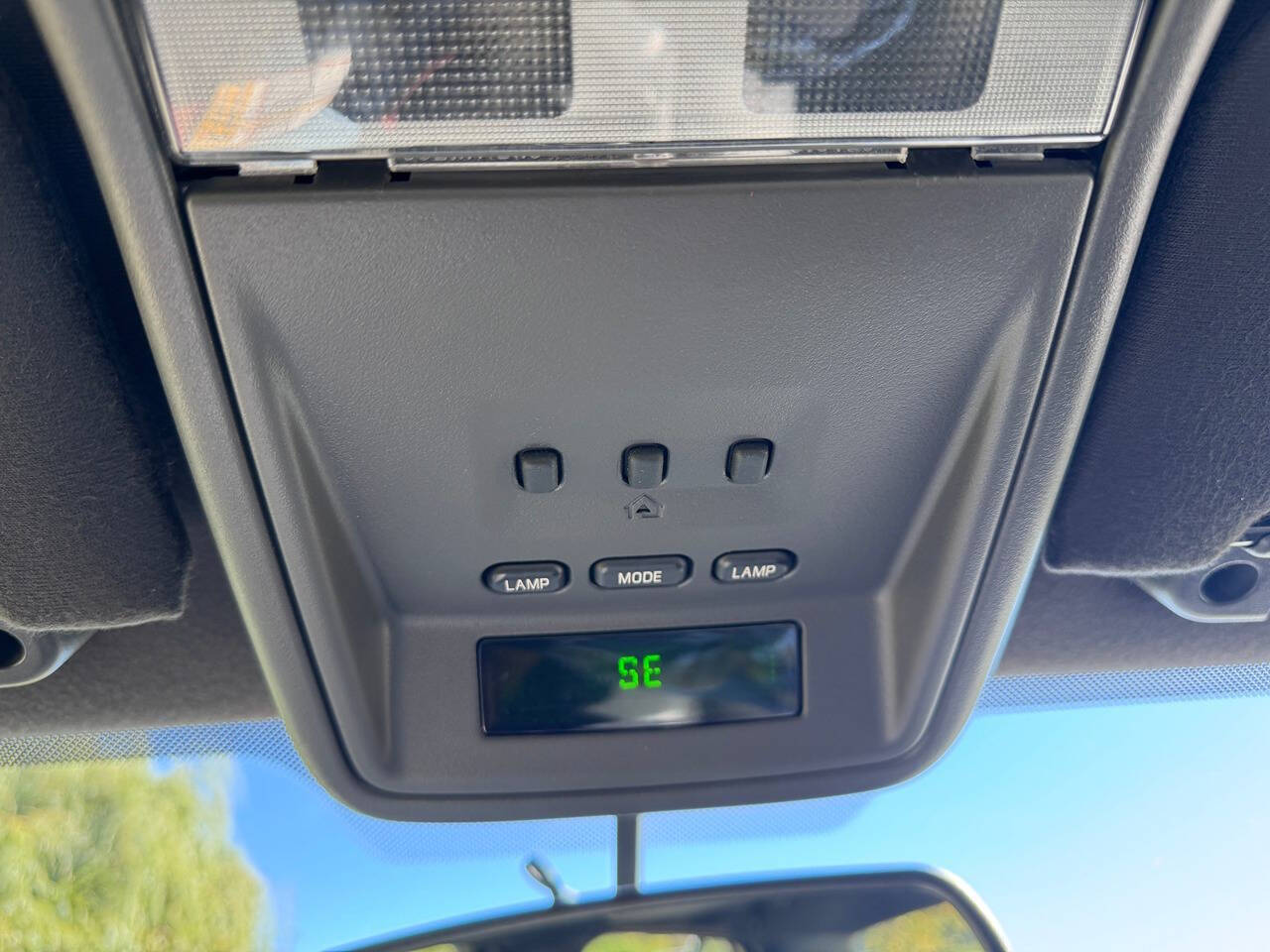 2004 Mercury Marauder 12