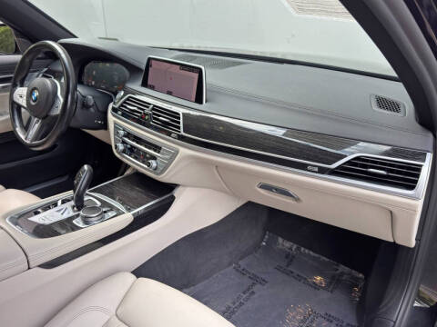 2021 BMW 7 Series 740i