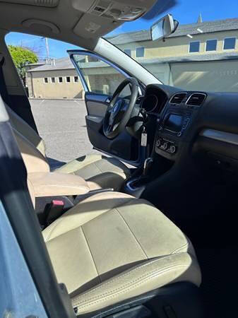 2012 Volkswagen Golf 2.5L PZEV