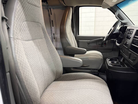 2016 Chevrolet Express 2500