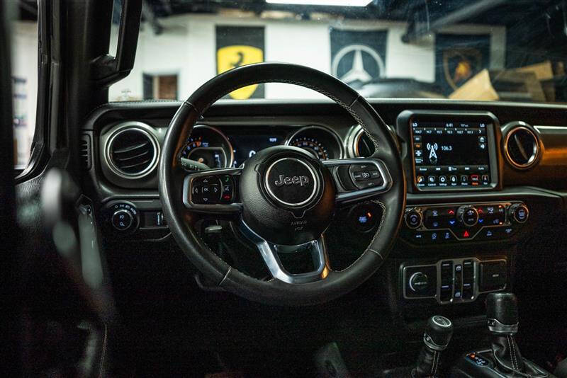 2023 Jeep Gladiator Overland