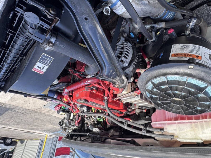 2018 Freightliner M2 106