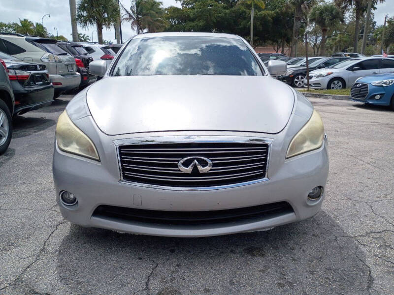 2013 Infiniti M37