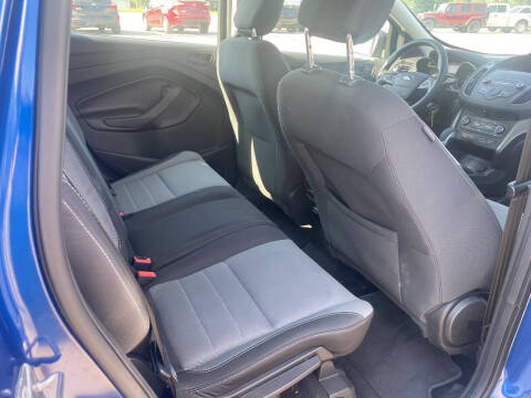 2019 Ford Escape S