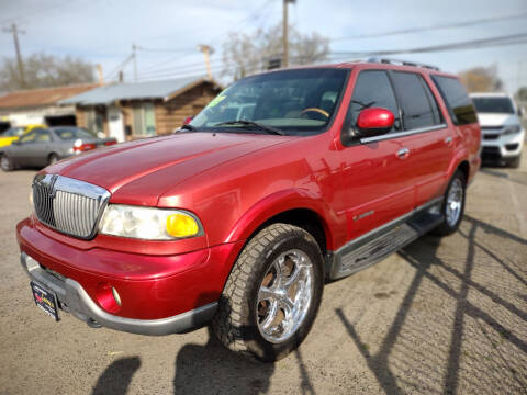 2001 Lincoln Navigator for sale at Larry's Auto Sales Inc. in Fresno CA