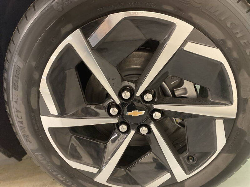 2026 Chevrolet Equinox EV LT 2