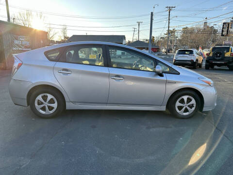 2012 Toyota Prius Two