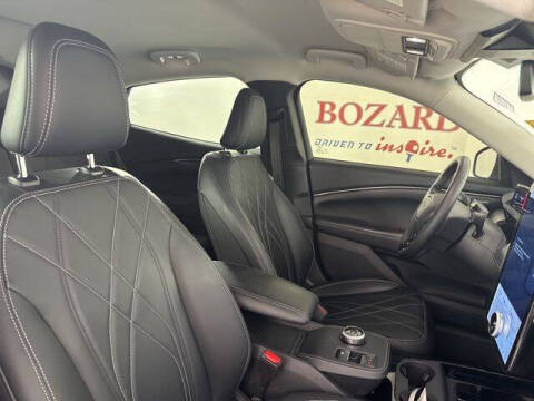 2022 Ford Mustang Mach-E Select