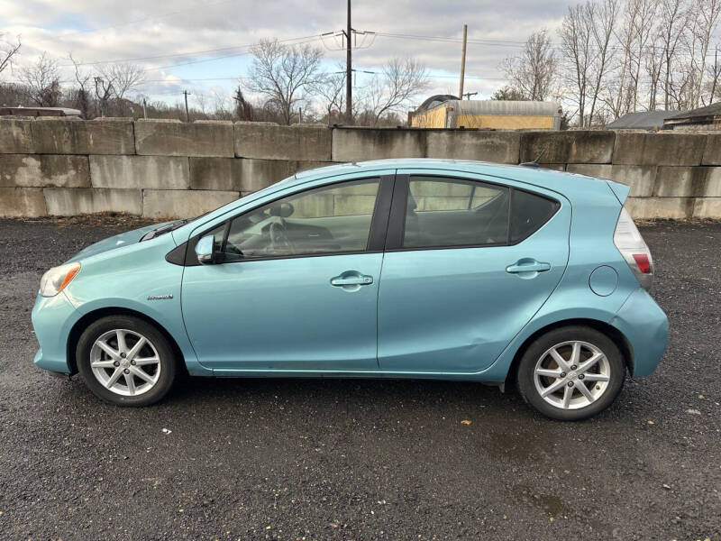 2012 Toyota Prius c Three