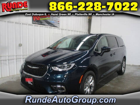 2023 Chrysler Pacifica for sale at Runde PreDriven in Hazel Green WI