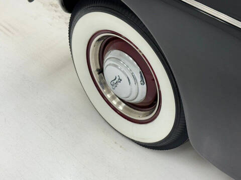 1941 Ford Super Deluxe