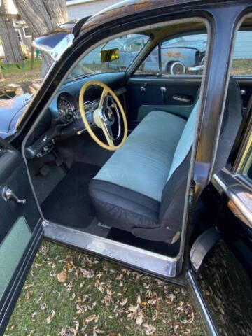 1953 Kaiser Manhattan