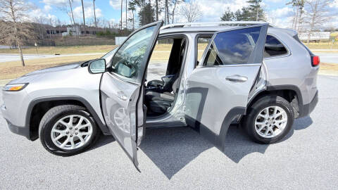 2018 Jeep Cherokee Tech Connect