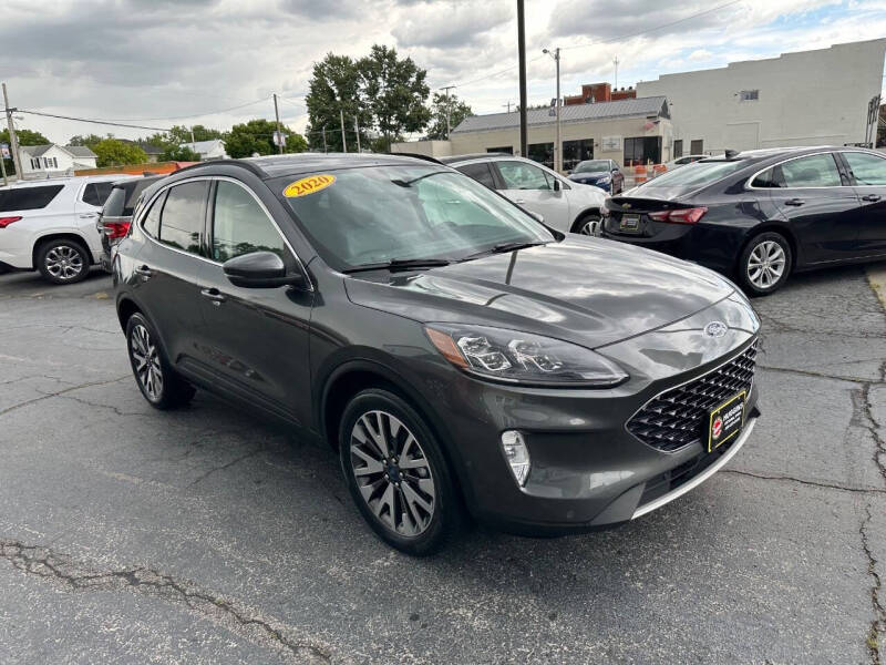 2020 Ford Escape Titanium