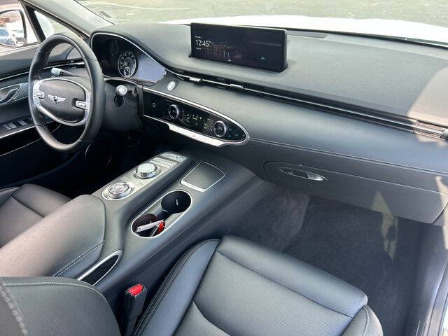 2025 Genesis GV70 2.5T Standard